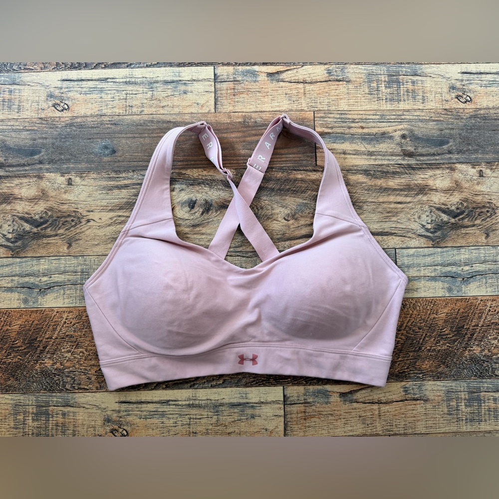 Under Armour Fitted Sports Bra | Size Large